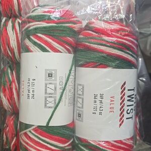 Big Twist Merry And Bright